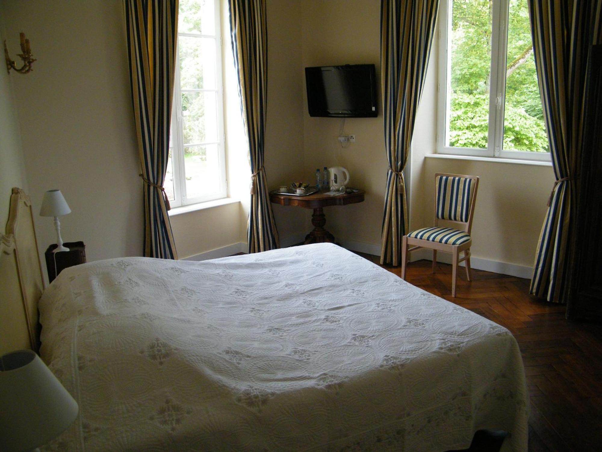 Chambres D'Hotes Chateau De Damigny Saint-Martin-des-Entrées Екстериор снимка